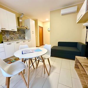 Grab A Flat In Coroneo
